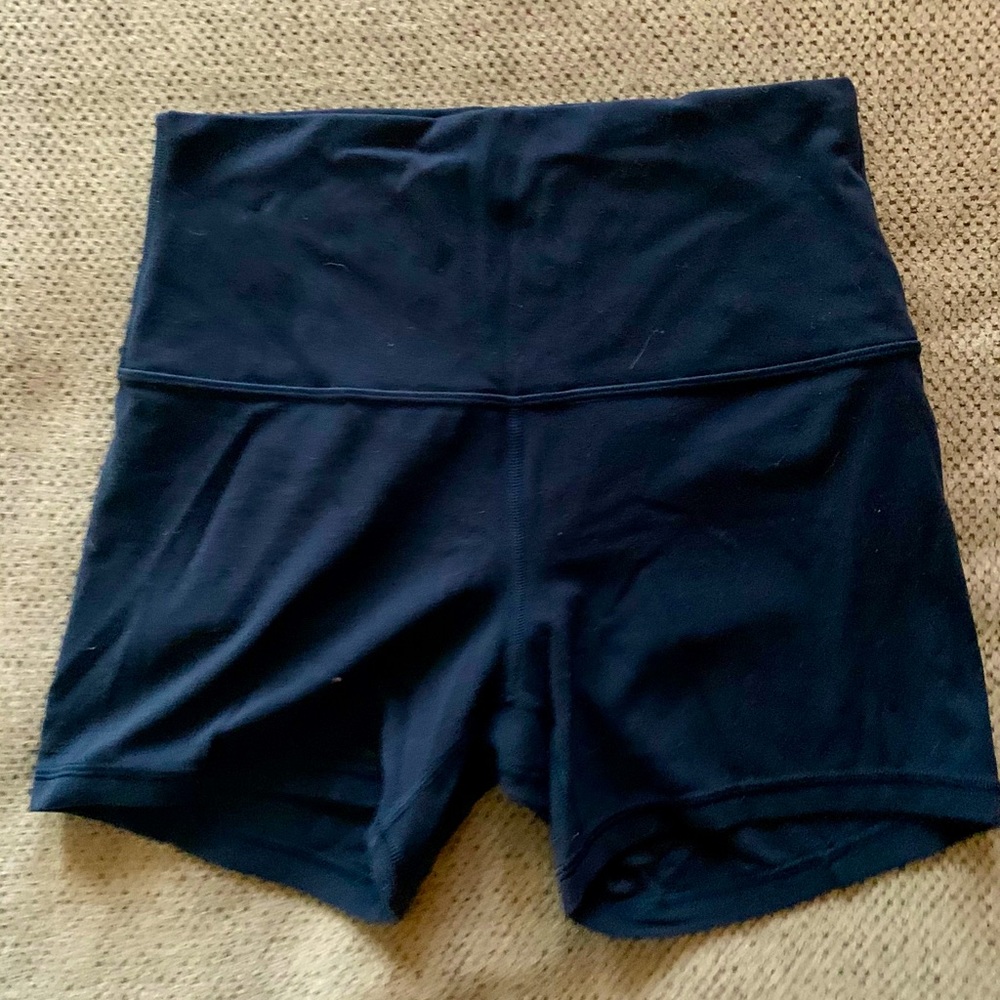 Lululemon Navy Align shorts 4”